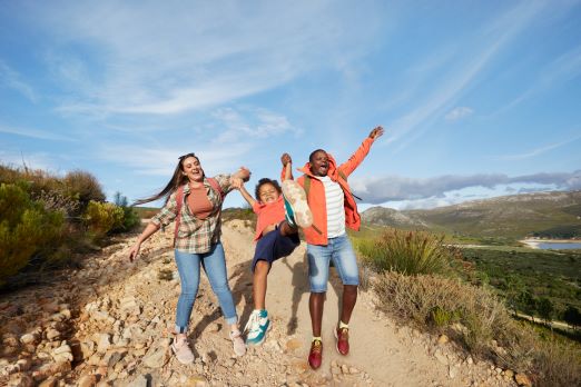 Image of three friends looking at the Golden Gate bridge